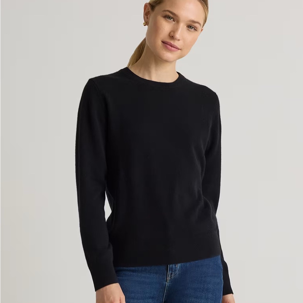 Quince Mongolian Cashmere Crewneck Sweater - Black